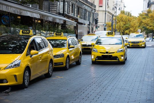 A Guide to Using Frankston Cabs for Your Travels